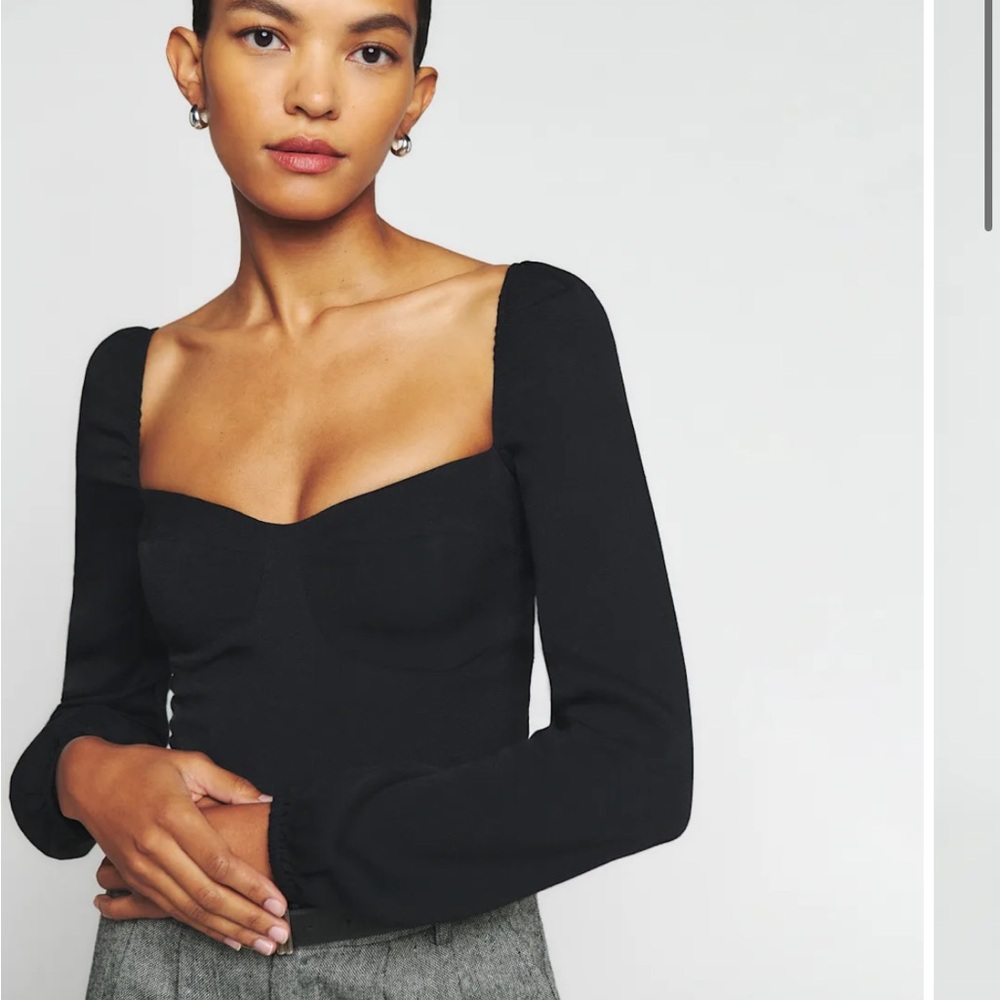 Black Square-Neck Long Sleeve Top